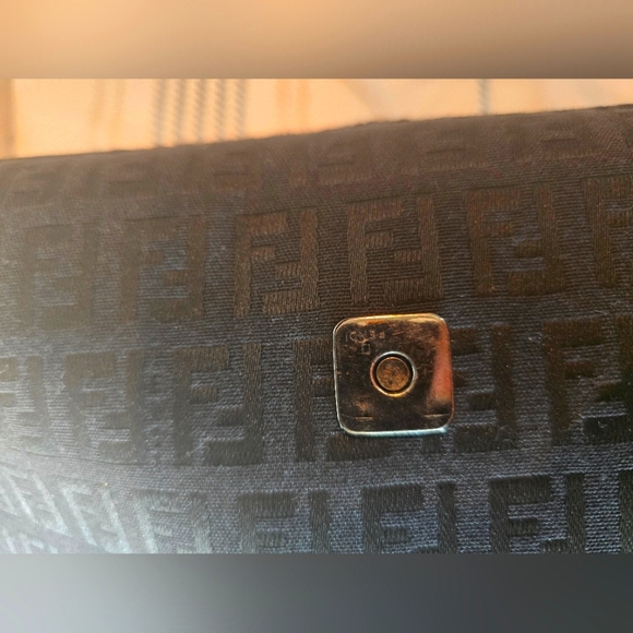 Fendi Mamma Baguette - Picture 9 of 16